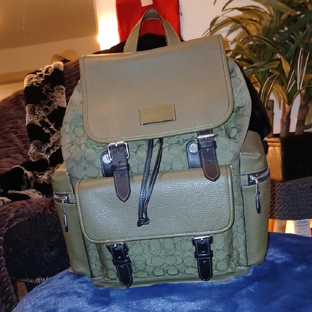 Coach Khaki Green Signature Backpack - Picture 5 of 5